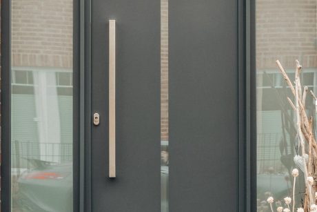 Moderne Haustür aus Aluminium