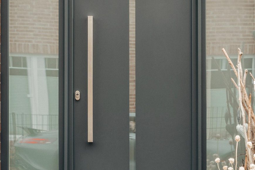 Moderne Haustür aus Aluminium
